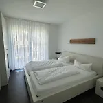 Appartamento 2-zimmer-ferienwohnung Mit 2 Balkons - Golf, Bike & Wellness Im Markgraeflerland! *
