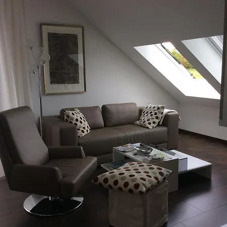 2-zimmer-ferienwohnung Mit Hotelservice Und 2 Balkons - Golf, Bike Und Wellness Im Markgraeflerland