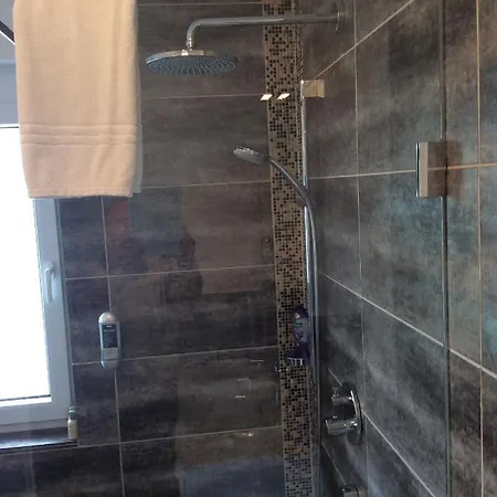 Apartment 2-zimmer-ferienwohnung Mit Hotelservice Und 2 Balkons - Golf, Bike Und Wellness Im Markgraeflerland Bad Bellingen