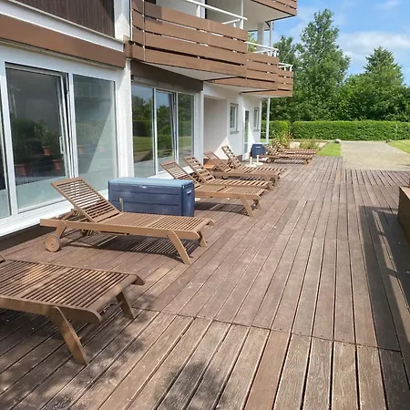 2-zimmer-ferienwohnung Mit Hotelservice Und 2 Balkons - Golf, Bike Und Wellness Im Markgraeflerland Apartment *