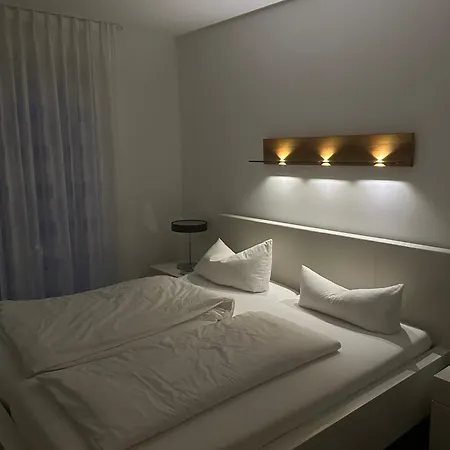 2-zimmer-ferienwohnung Mit Hotelservice Und 2 Balkons - Golf, Bike Und Wellness Im Markgraeflerland * Bad Bellingen