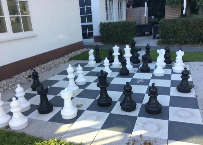 アパート 2-zimmer-ferienwohnung Mit 2 Balkons - Golf, Bike & Wellness Im Markgraeflerland! バート・ベリンゲン